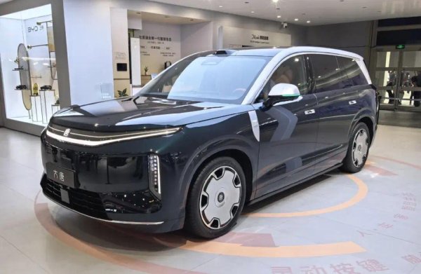 续航800-950km，定价25-32万，24小时订单破30000台，这款车爆了