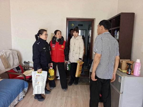 【志愿沈阳 你我同行】昆明湖街道雨山湖社区开展走访慰问活动